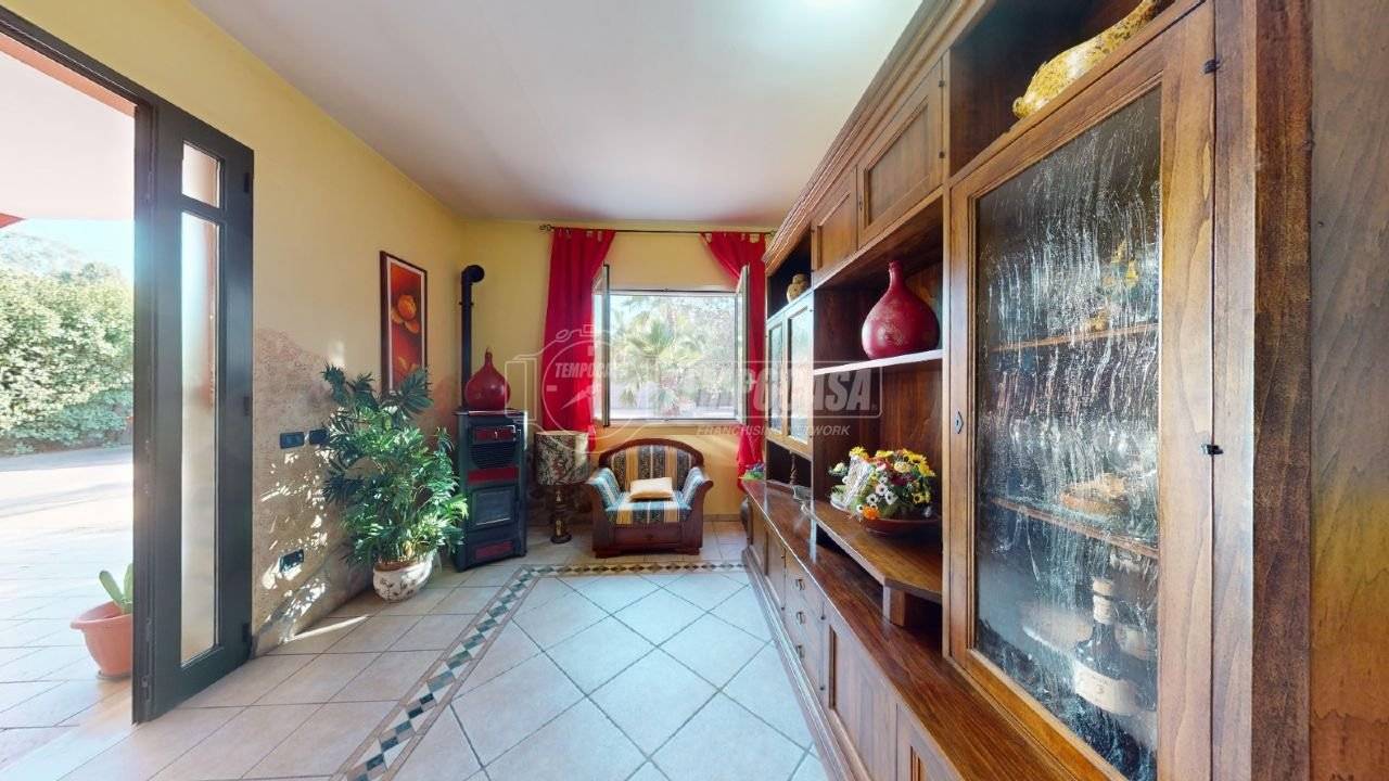 4 bedrooms House in Maglie, Italy No. 71812