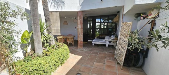 3 bedrooms Townhouse in Marbella, Spain No. 172600 2