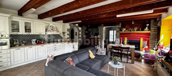 2 bedrooms Villa in Santa Sofia, Italy No. 307206 5