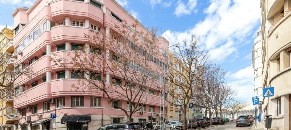 4 bedrooms Apartment in Lisbon, Portugal No. 102418 3