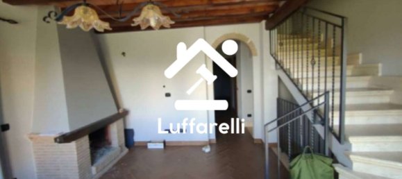 Apartamento de 6 habitaciónes en Ardea, Italy No. 12439 8