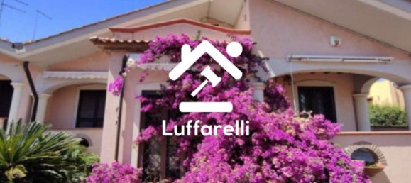 Apartamento de 6 habitaciónes en Ardea, Italy No. 12439 2