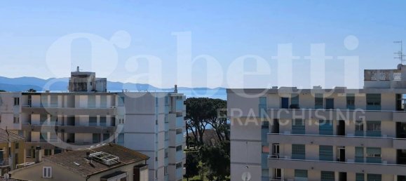 2 bedrooms Apartment in Follonica, Italy No. 221306 8