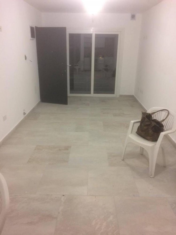 Студия в Bermudez, Аргентина № 2402