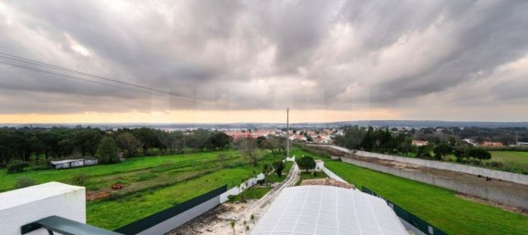 4 bedrooms House in Leiria, Portugal No. 126336 38