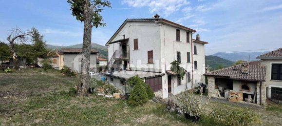 7 bedrooms House in Bardi, Italy No. 131860 2