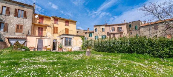 4 bedrooms House in Castel Viscardo, Italy No. 226294 23