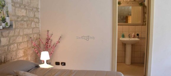 Дом с 5 комнатами в Модика, Италия № 234208 32