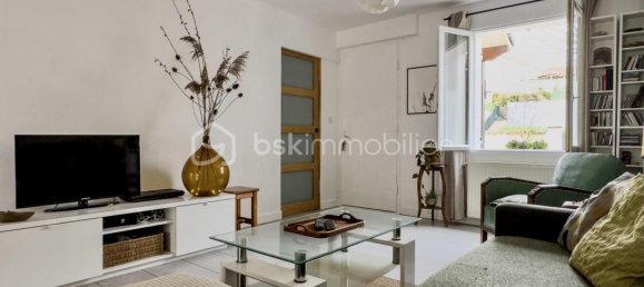 3 Schlafzimmer Haus in Pont-de-Cheruy, France, Nr. 198958 4