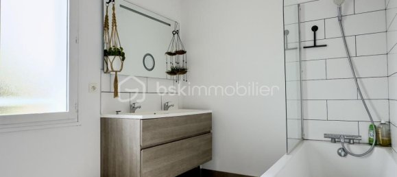 3 Schlafzimmer Haus in Pont-de-Cheruy, France, Nr. 198958 12