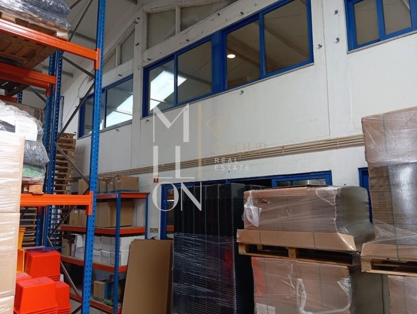 1382m² Warehouse in Vila Nova de Gaia, Portugal No. 37902