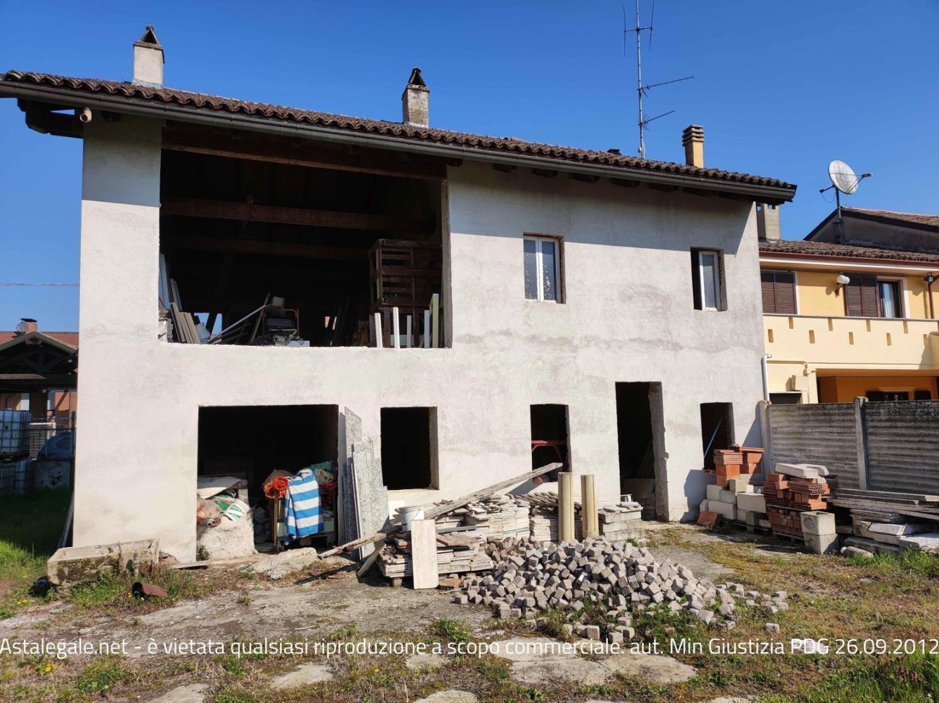  بناية في Suardi, Italy 168متر مربع رقم 392003