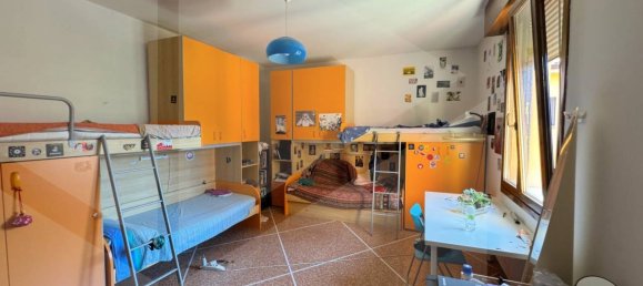 5 rooms Apartment in Bologna, Italy No. 18430 12