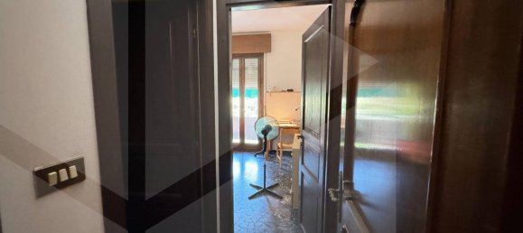 5 rooms Apartment in Bologna, Italy No. 18430 20