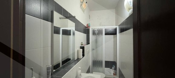 5 rooms Apartment in Bologna, Italy No. 18430 21