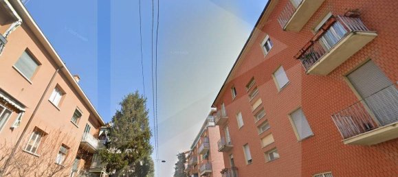 5 rooms Apartment in Bologna, Italy No. 18430 3