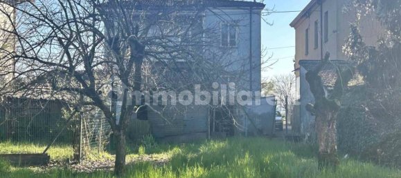 Casa de 4 dormitorios en Fiorenzuola d'Arda, Italy No. 344583 17