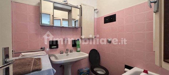 Casa de 4 dormitorios en Fiorenzuola d'Arda, Italy No. 344583 10