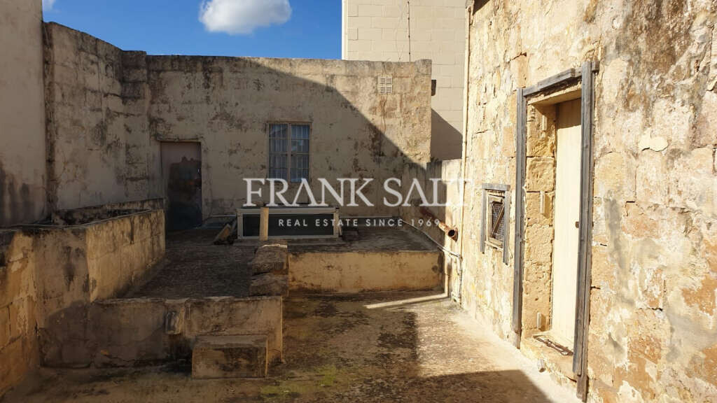 Дом с 2 спальнями в Киркоп, Мальта № 2774