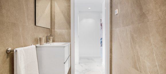 Apartamento de 2 dormitorios en Punta Prima, Spain No. 13011 26