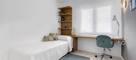 Apartamento de 2 dormitorios en Punta Prima, Spain No. 13011 23