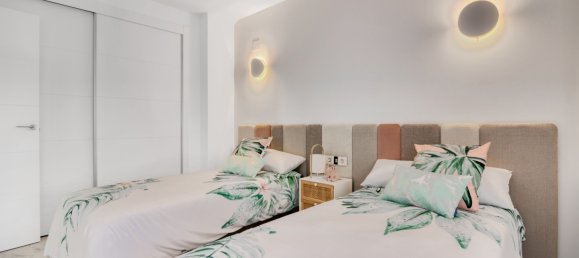 Apartamento de 2 dormitorios en Punta Prima, Spain No. 13011 21