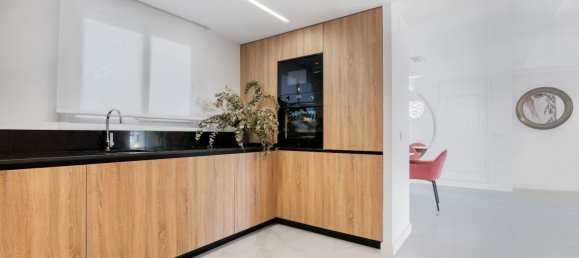 Apartamento de 2 dormitorios en Punta Prima, Spain No. 13011 10