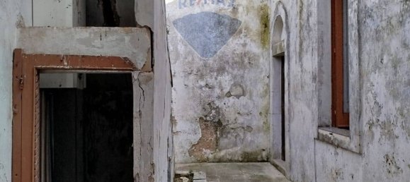 Дом с 5 спальнями в Каникаттини Баньи, Италия № 154476 15