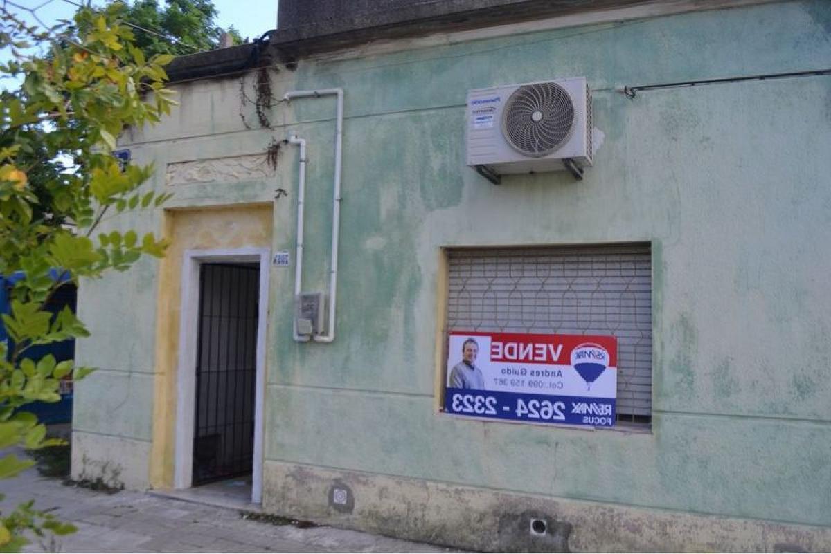 4 bedrooms House in Montevideo, Uruguay No. 2311