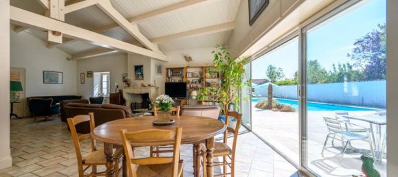 3 bedrooms House in Puilboreau, France No. 299003 7