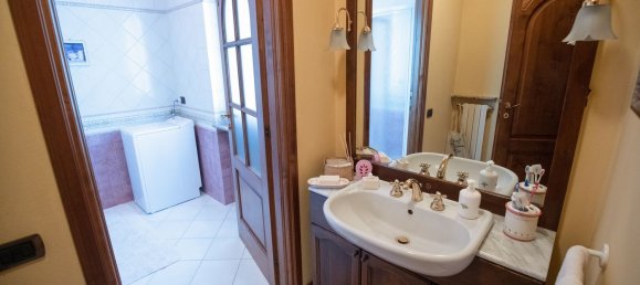 8-salle Villa à Cavaglietto, Italy No. 80891 13