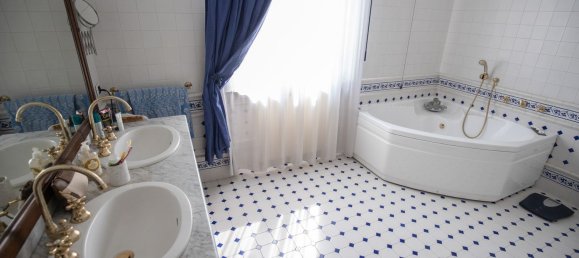 8-salle Villa à Cavaglietto, Italy No. 80891 26