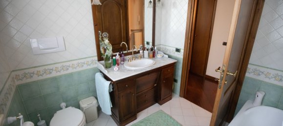 8-salle Villa à Cavaglietto, Italy No. 80891 21