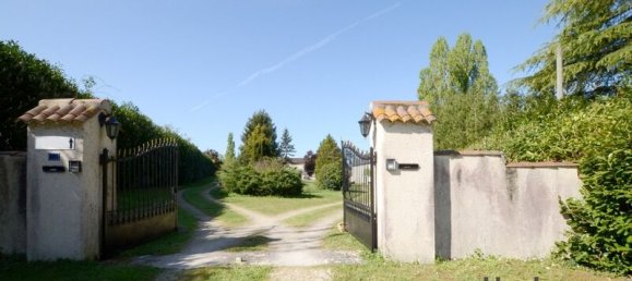 7 rooms Castles in Vienne, France No. 347490 32