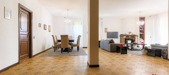 5 bedrooms Villa in Rome, Italy No. 323984 8