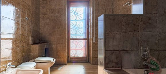 5 bedrooms Villa in Rome, Italy No. 323984 29