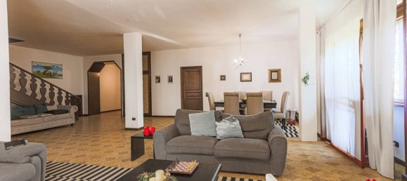 5 bedrooms Villa in Rome, Italy No. 323984 5