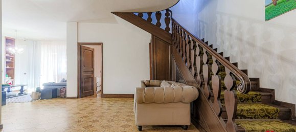 5 bedrooms Villa in Rome, Italy No. 323984 13