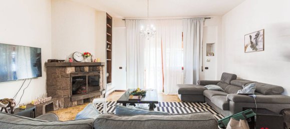 5 bedrooms Villa in Rome, Italy No. 323984 4