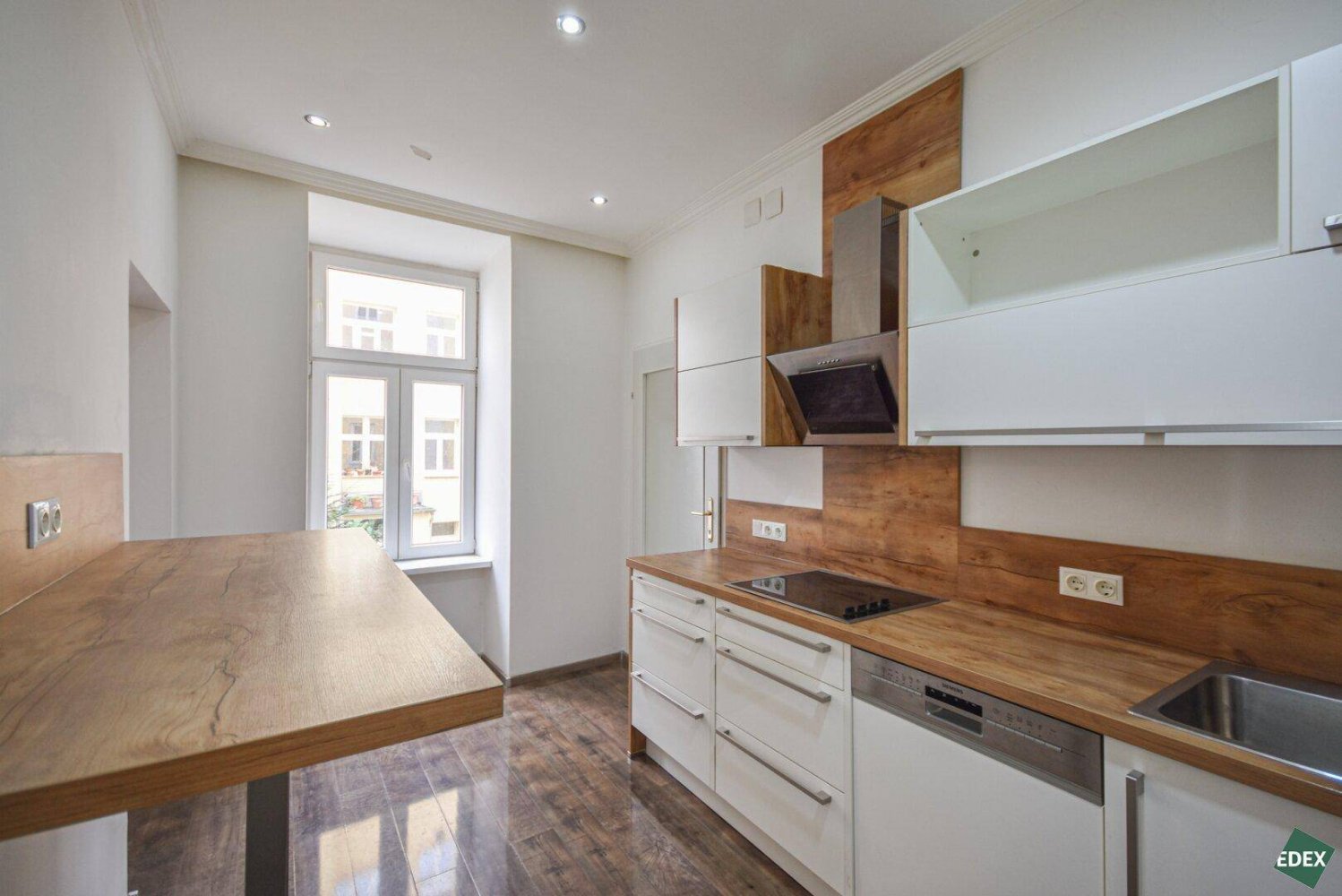 5 rooms Apartment in Wahring, Austria No. 216887