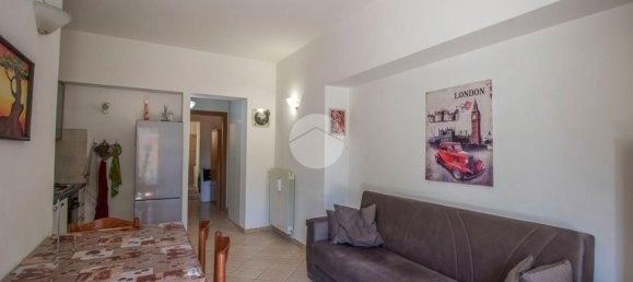 2-salle Appartement à Magliano Sabina, Italy No. 108873 3