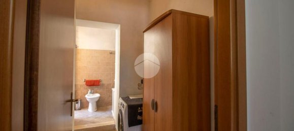 2-salle Appartement à Magliano Sabina, Italy No. 108873 11