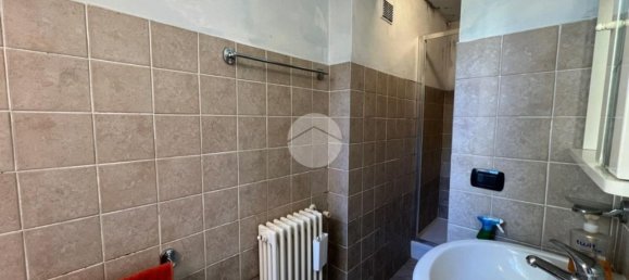 2-salle Appartement à Magliano Sabina, Italy No. 108873 12