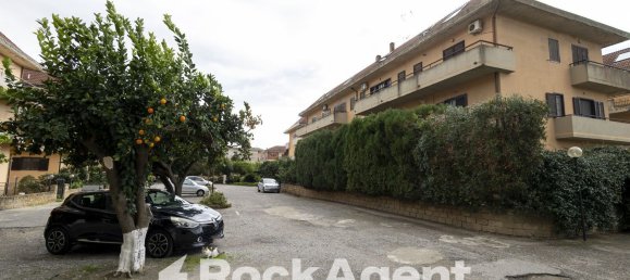 3 rooms Apartment in Catanzaro, Italy No. 182724 18