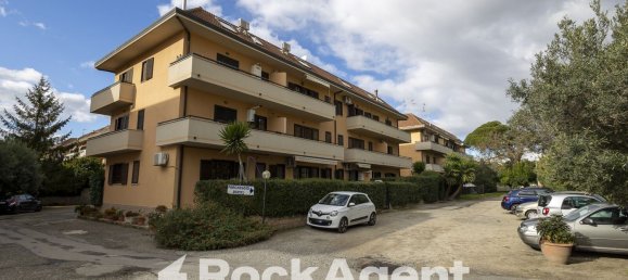 3 rooms Apartment in Catanzaro, Italy No. 182724 21