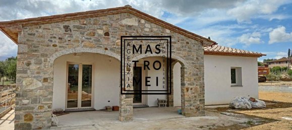 3 Schlafzimmer Villa in Castelfranco di Sotto, Italy, Nr. 87409 7