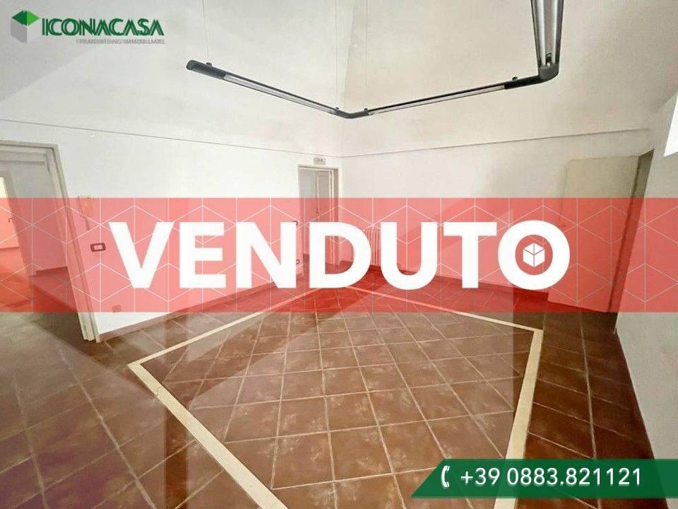 4غرفة شقة في Andria, Italy رقم 13140