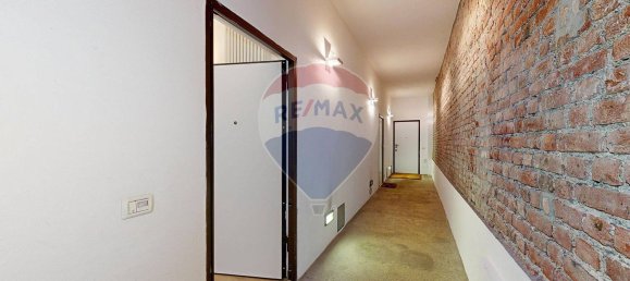 52m² Commercial property in Milan, Italy No. 379196 8