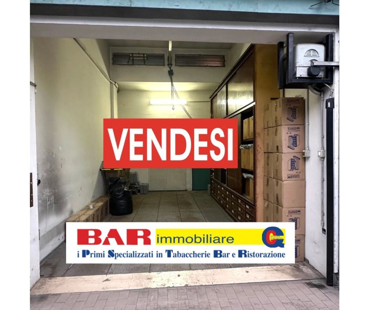 20m² Garage in Bologna, Italy No. 323609