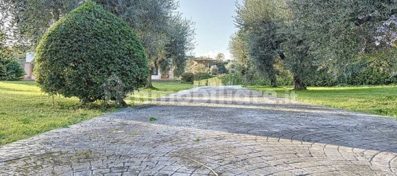 3 bedrooms Villa in Fiano Romano, Italy No. 154554 2